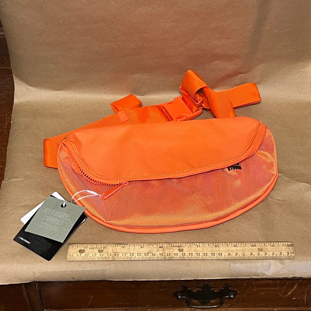 Herschel Supply Co. crossbody or fanny bag